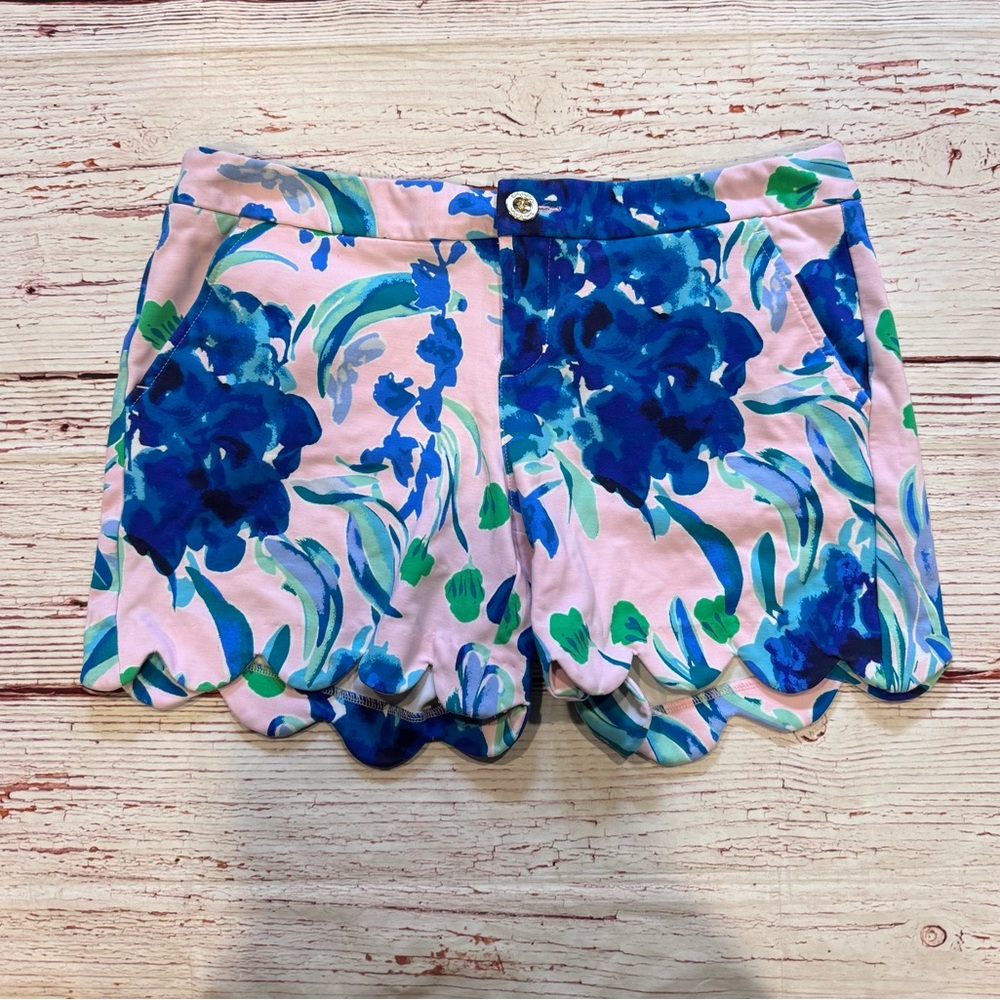 Lilly Pulitzer Pink Blue Green Floral Scallop Hem Shorts - Picture 2 of 7